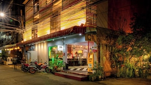 Ngoại thất