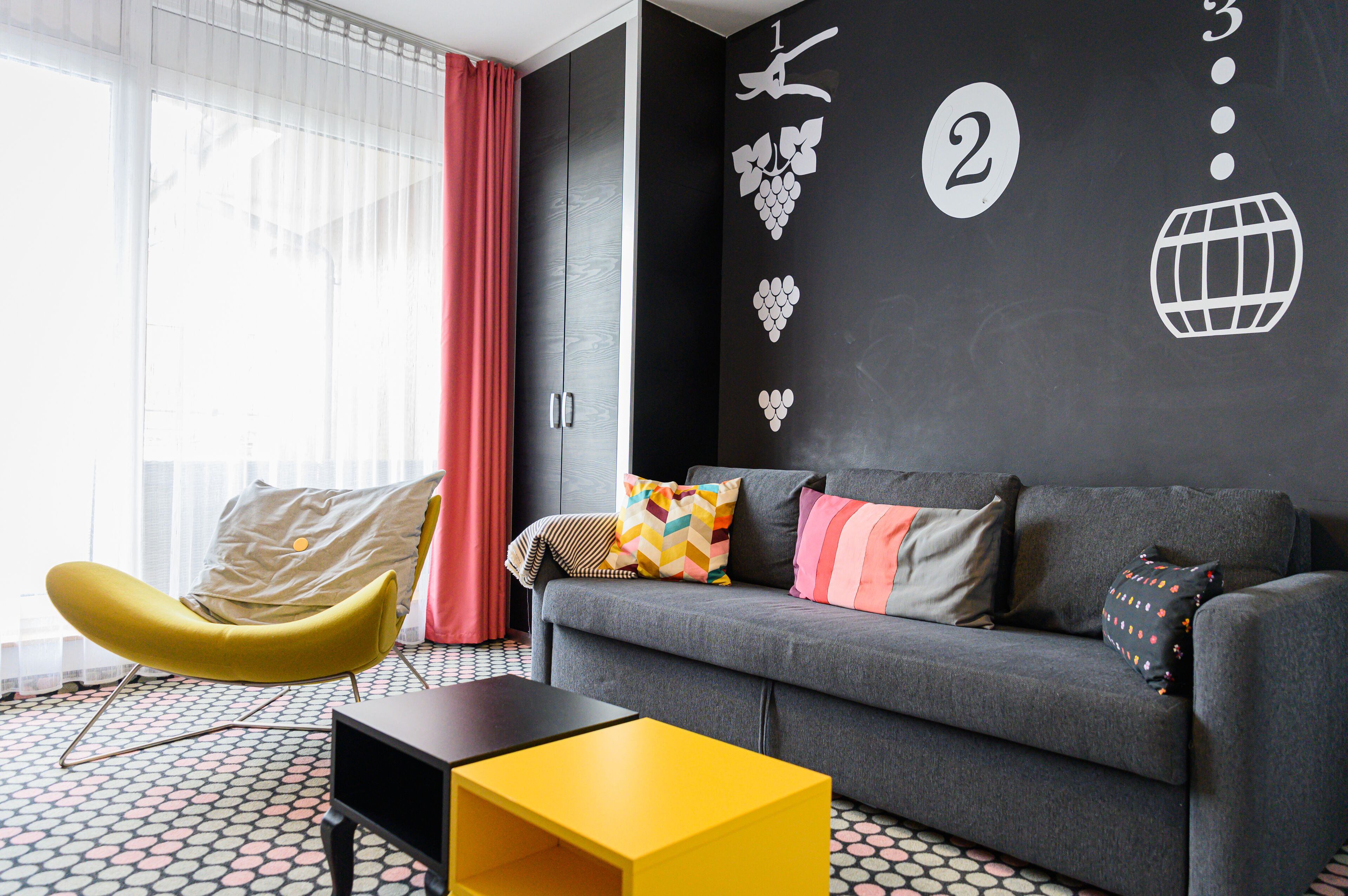 Family Apartment | Hypo-allergenic bedding, memory foam beds, in-room safe, desk