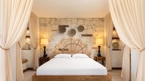 Family Suite | Free minibar items, desk, laptop workspace, free WiFi - N Hotels Cesme (Cesme)