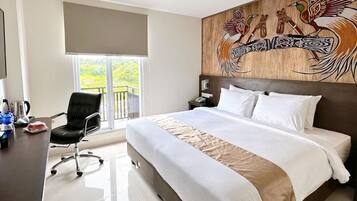 Soundproofing, free WiFi, bed sheets