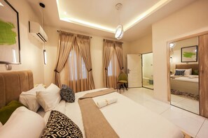 3 bedrooms, Egyptian cotton sheets, premium bedding