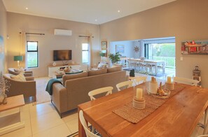 Dining - Kamen House, Langebaan, 4-Sleeper (Langebaan)