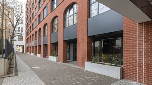 Unclassified image, 2 of 21, button - Elegant Studio Poznań by Renters (Poznan)