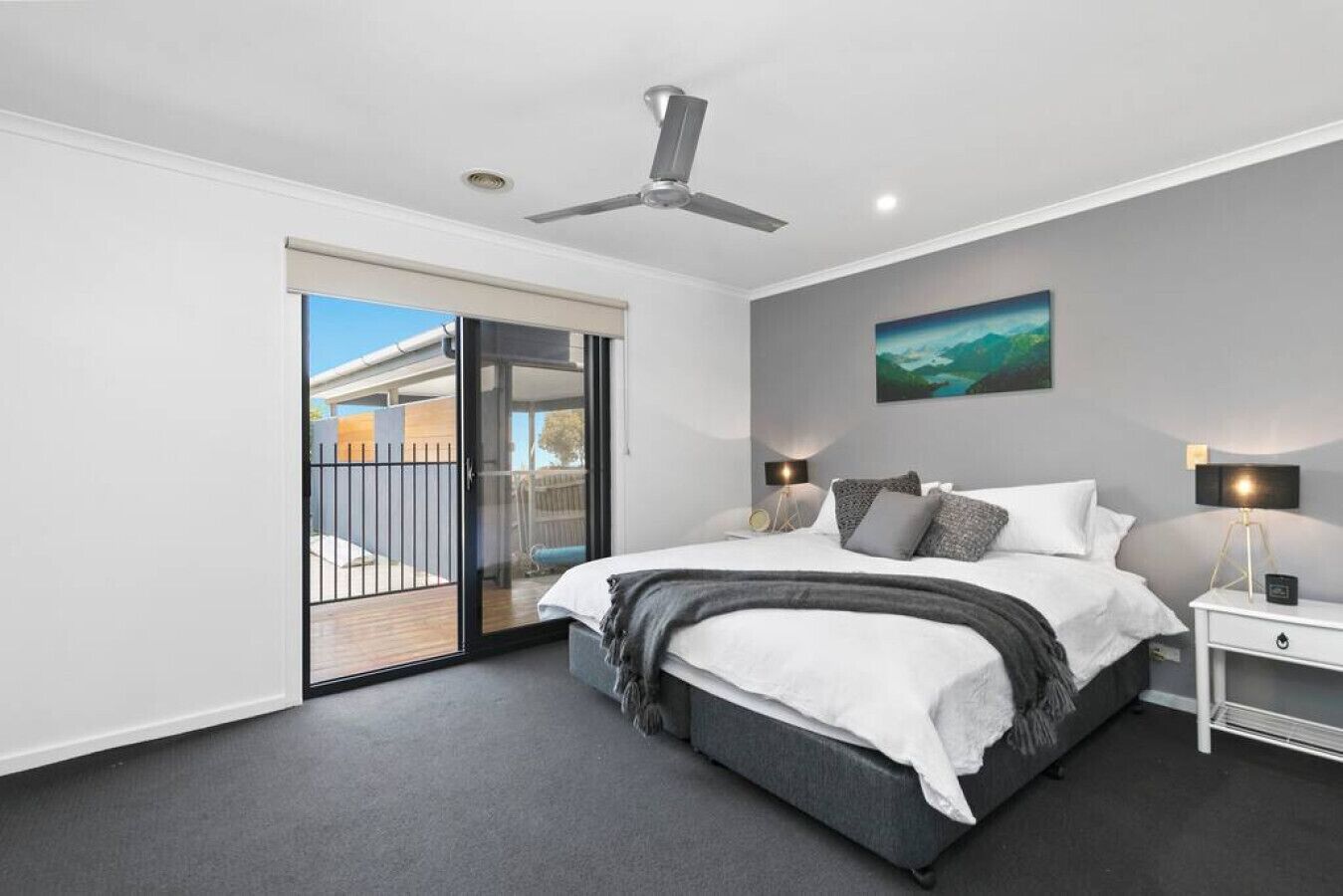 4 bedrooms, desk, iron/ironing board, travel crib