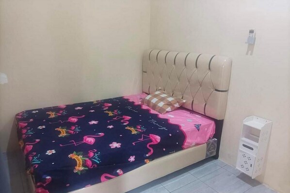 Standard Double Room | Bed sheets