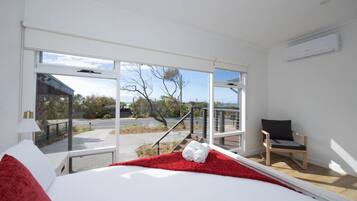 3 bedrooms, iron/ironing board, travel cot, free WiFi