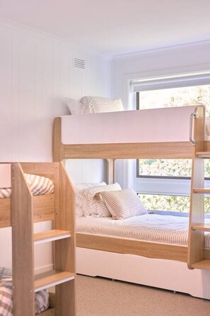 3 Schlafzimmer, Bügeleisen/Bügelbrett, Reisekinderbett, WLAN