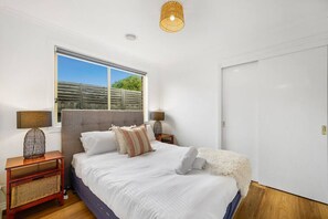 4 bedrooms, iron/ironing board, travel cot, free WiFi