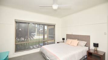 3 bedrooms, iron/ironing board, travel crib, WiFi