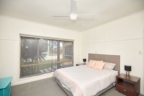 3 bedrooms, iron/ironing board, travel cot, WiFi