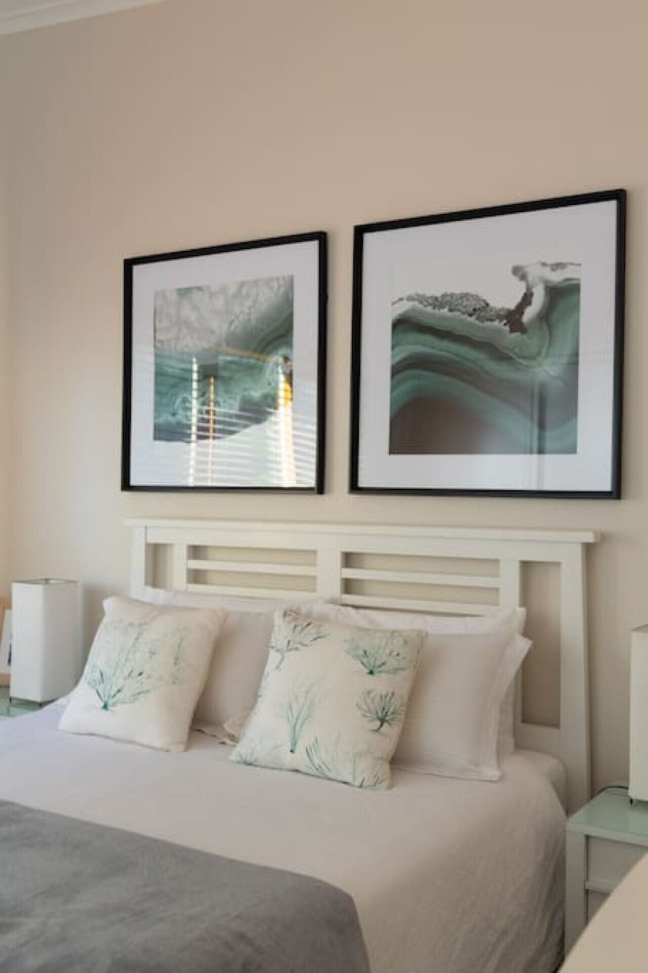 4 bedrooms, travel cot, WiFi, bed sheets