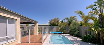 Zeally Sands Pool Retreat