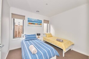 4 bedrooms, iron/ironing board, free WiFi, bed sheets