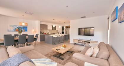 Zeally Sands Pool Retreat