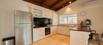 Bills Place - Anglesea