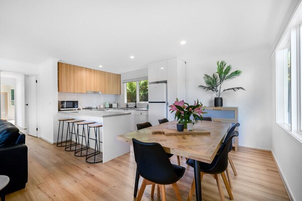 Dining - The Deck House - Anglesea (Anglesea)