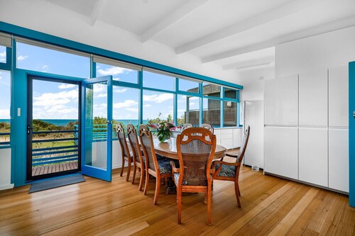 Point Roadknight treasure