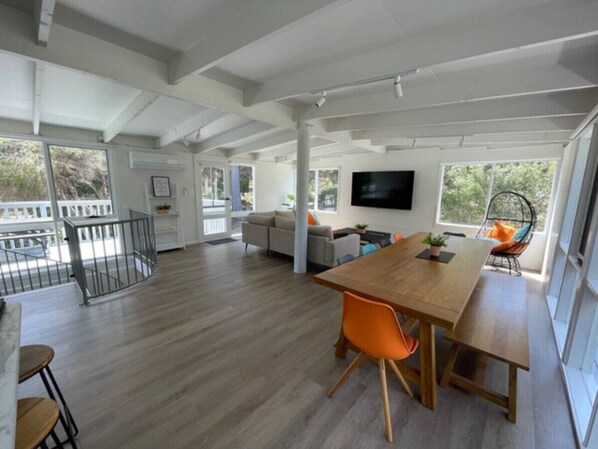Interior - Eagles Nest - Sunnymead Beach (Aireys Inlet)