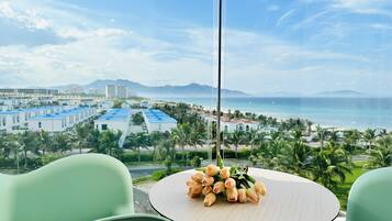 Premier Twin Room, Beach View | In-room safe, blackout curtains, iron/ironing board, free WiFi