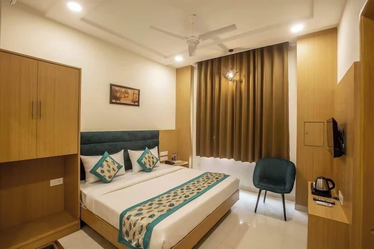 Deluxe Room | 1 bedroom, soundproofing, free WiFi, bed sheets