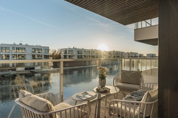 Lägenhet Deluxe - utsikt mot marinan | Terrass/Patio