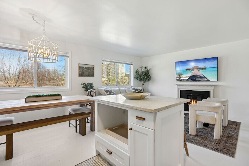 Crystal City Boutique Flats 2br / Free Parking 204 - Arlington, VA
