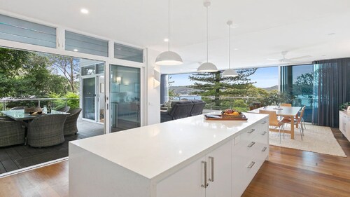 Beautiful views, beachs and bushwalks