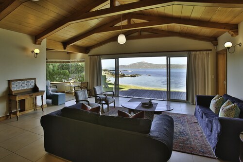 Sandbaai Villa Langebaan 7 sleeper