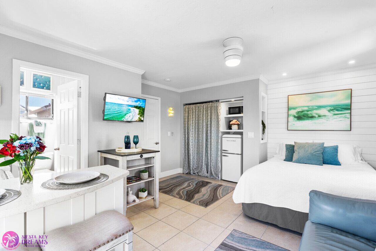 3 bedrooms, in-room safe, desk, iron/ironing board