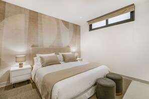 6 bedrooms, iron/ironing board, free WiFi, bed sheets - Villa Romano (Marbella)