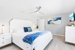 5 Schlafzimmer, Zimmersafe, Schreibtisch, Bügeleisen/Bügelbrett