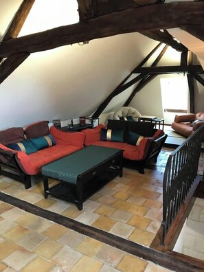 Cheminée, lecteur de DVD