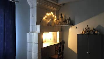2 habitaciones, tabla de planchar con plancha, cuna de viaje y wifi