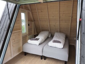 Down duvets, bed sheets - BaseCamp Vega (Vega)