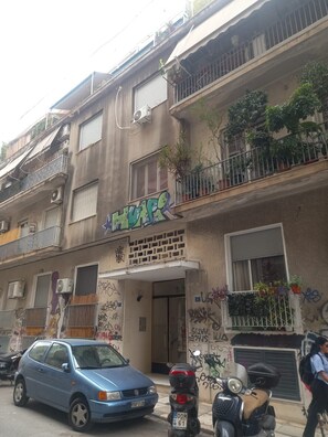 Exterior - LIV - Modern Heavenly Retreat in Exarcheia (Athens)