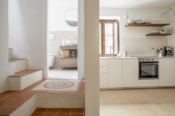 Comfort-Apartment | Eigene Küche | Kühlschrank, Ofen, Herdplatte, Geschirrspüler