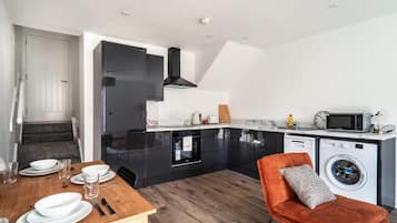 Fridge, microwave, stovetop, toaster