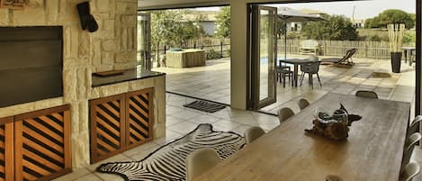 Comfort-talo | Ruokasali