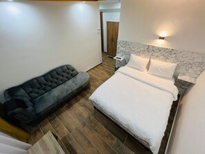 Wifi gratis y ropa de cama