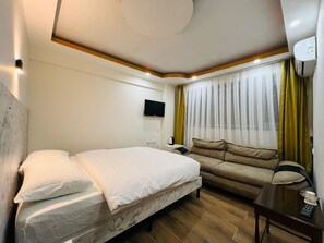 Chambre Ville, 1 grand lit