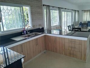 Private kitchen - Impeccable 3-bed Villa in Anse Boileau! (Mahé Island)