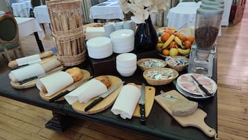 Daily buffet breakfast (EUR 12 per person)
