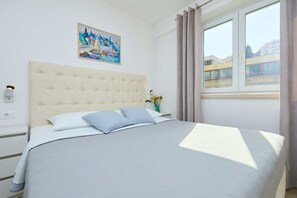 Leilighet (2 Bedrooms) | 2 soverom, strykejern/-brett, wi-fi (inkludert) og sengetøy