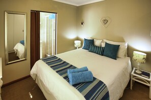 3 habitaciones, decoración personalizada y muebles diferentes 