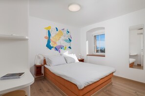 2 dormitorios, caja fuerte, wifi y ropa de cama