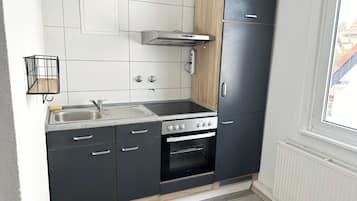 Apartment | Private kitchen | Fridge, microwave, oven, stovetop