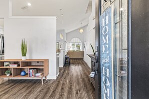 Interior - Northeast Florida Retreat (Jacksonville)