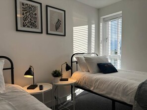 3 chambres, fer et planche à repasser, Wi-Fi gratuit