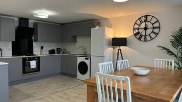 Microwave, oven