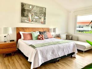 8 habitaciones, tabla de planchar con plancha, internet y ropa de cama 
